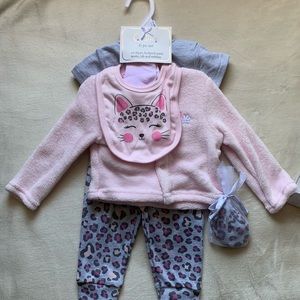Quiltex 6 Piece Baby Outfit Set 3-6M Pink